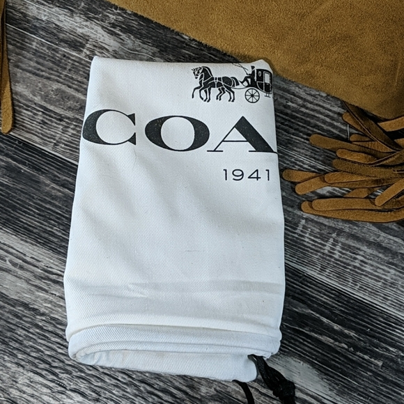 🤩😍Rare Coach 1941 cervo suede fringe Wristlet 30 - Picture 6 of 6